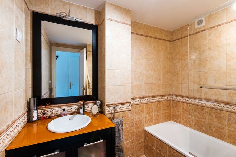 Rentandhomes Los Boliches Apartment