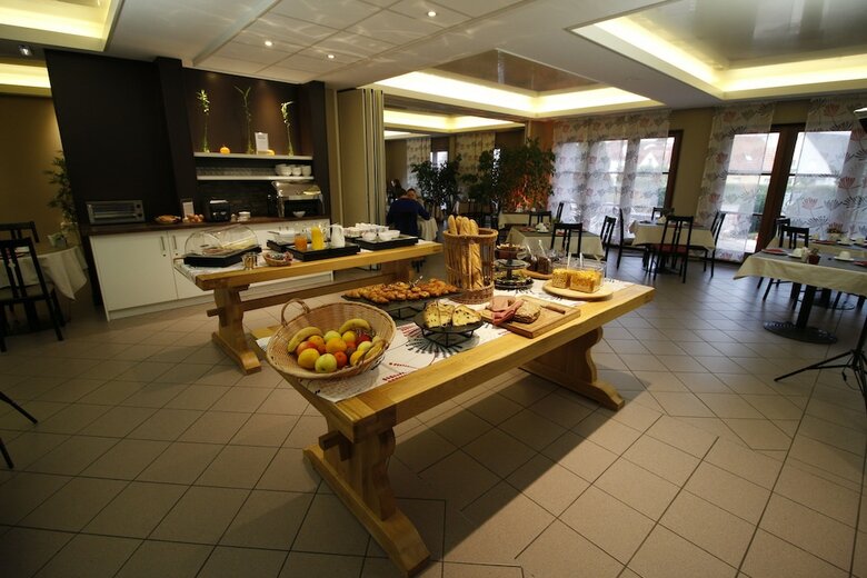 Hotel H�tel Les Aliz�s