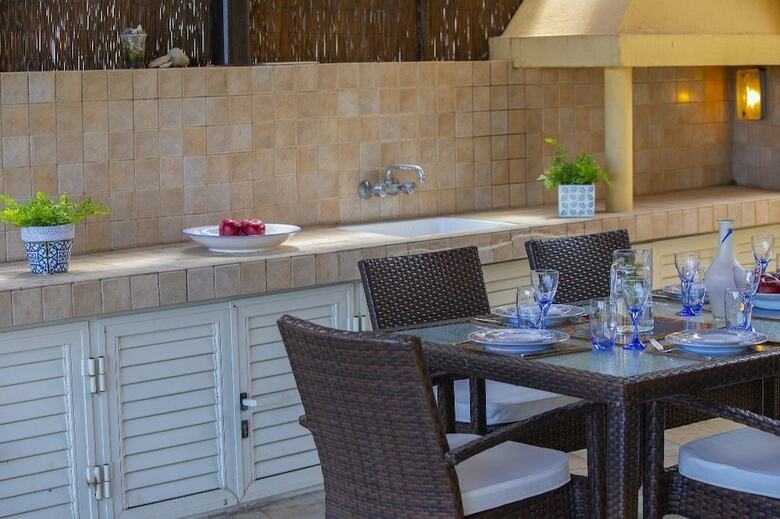 Villa Sirina Waterfront House