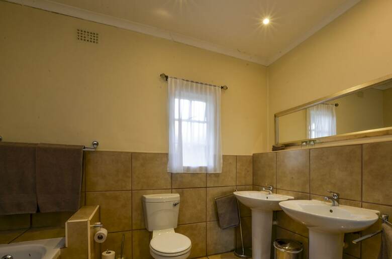 Hotel White House Lodge