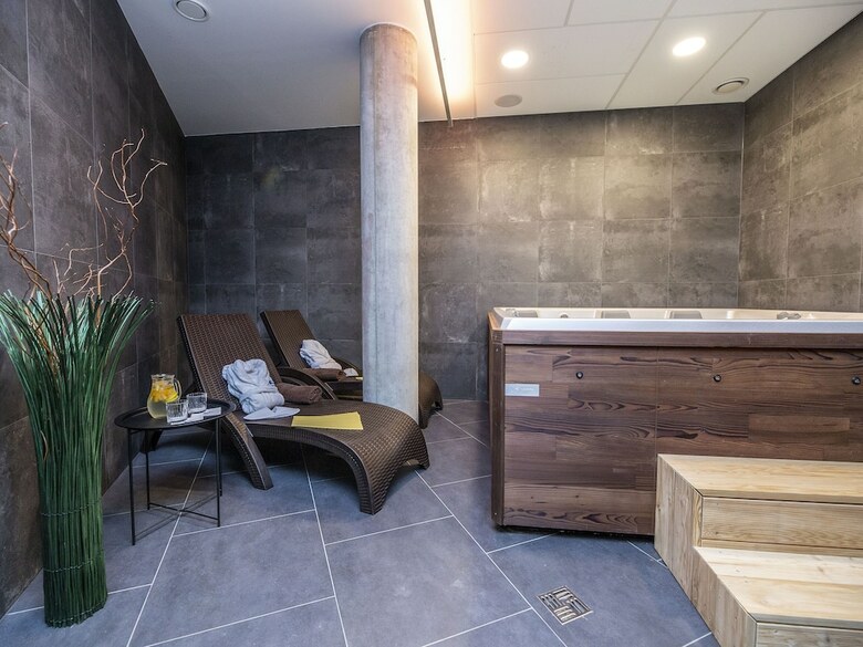 Ea Hotel Tammel