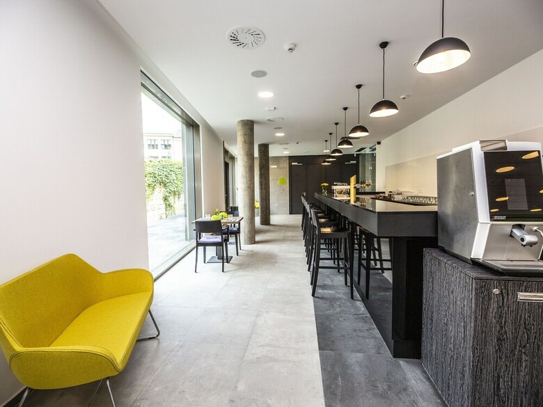 Ea Hotel Tammel