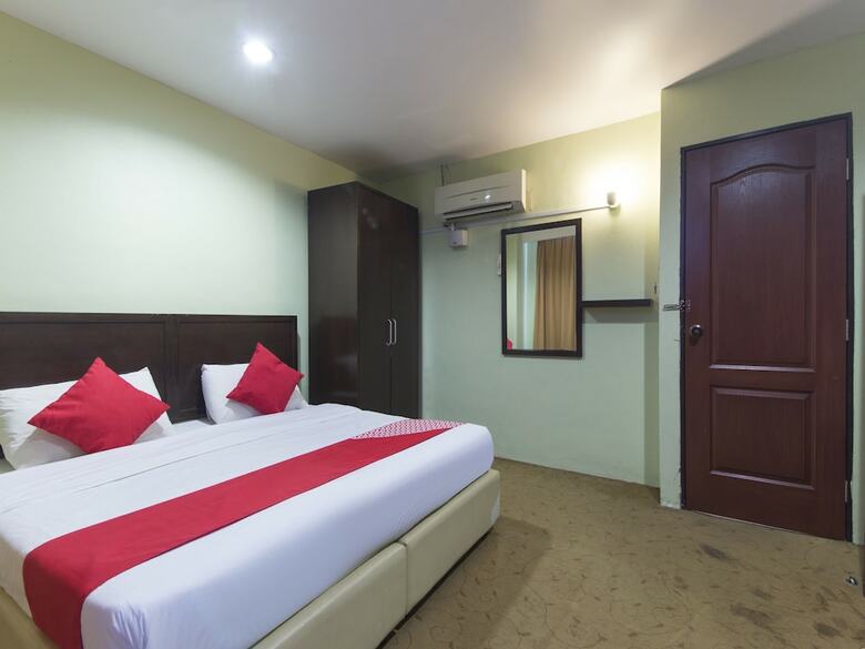 Oyo 1102 Amani Hotel
