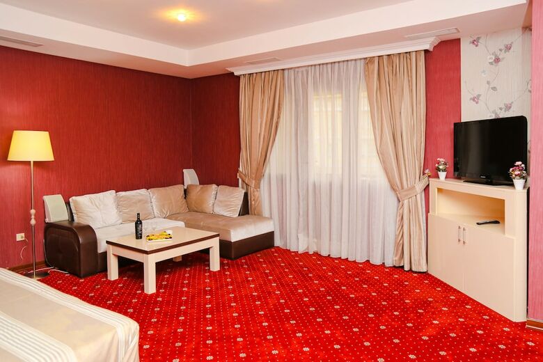 Lara Hotel & Spa