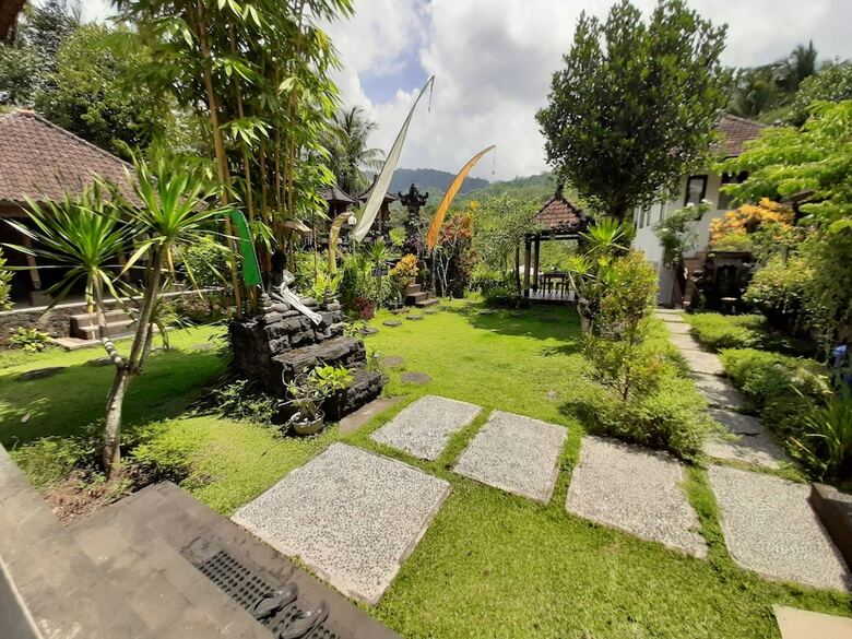 Bed & Breakfast Astana Swaha Villa