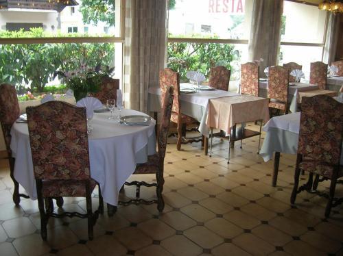 Hotel H�tel Les Rochers