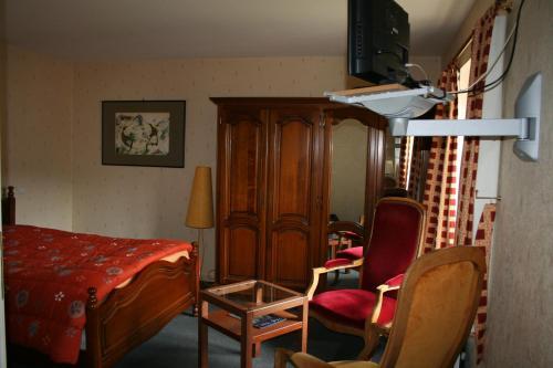 Hotel Le Logis Des Pr�s Braheux