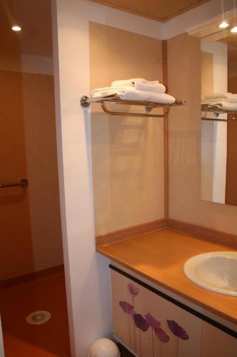 Hotel Le Logis Des Pr�s Braheux