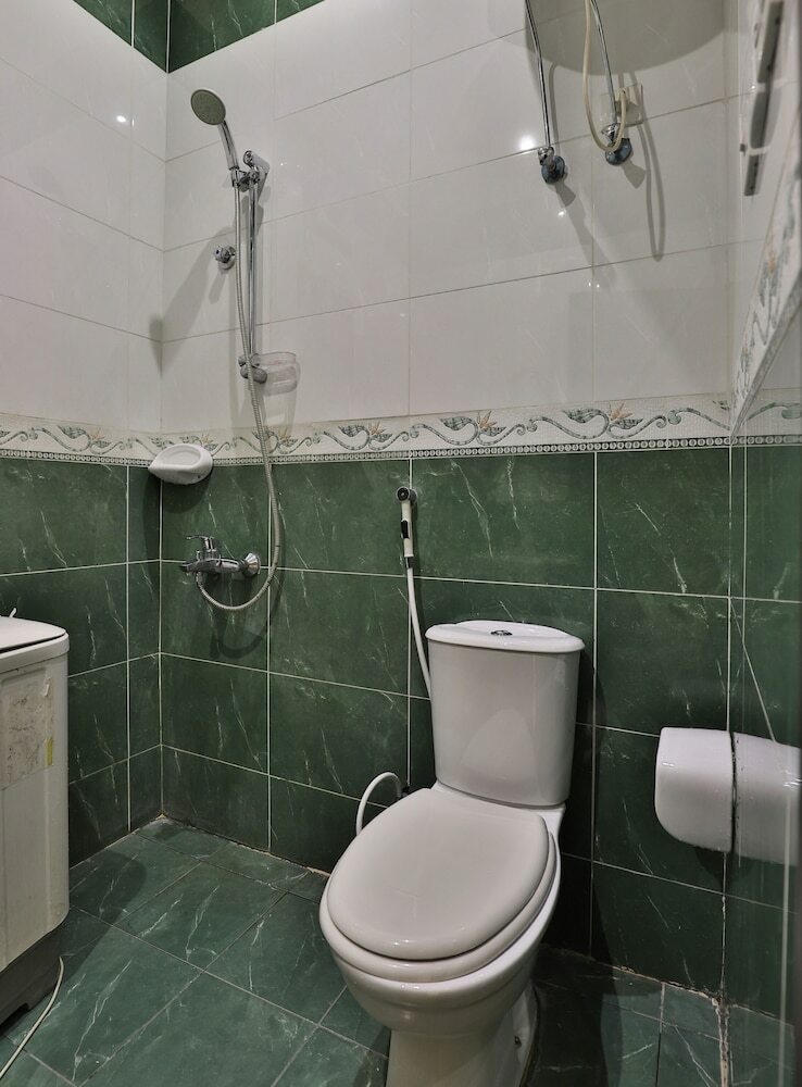 Oyo 215 Wassan International Hotel