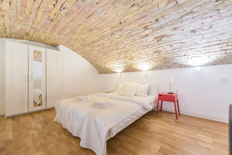 Oasis Apartments - Akacfa Street Studios