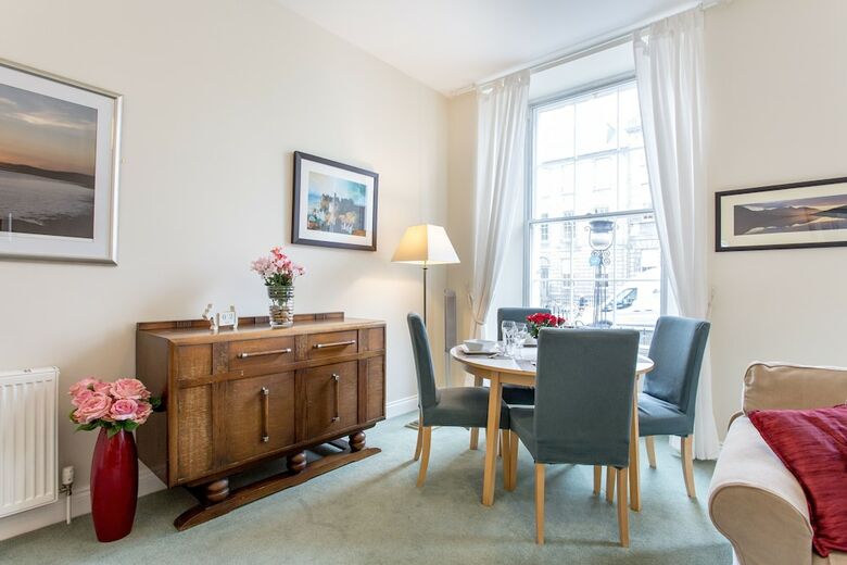 Scse Modern Apartment