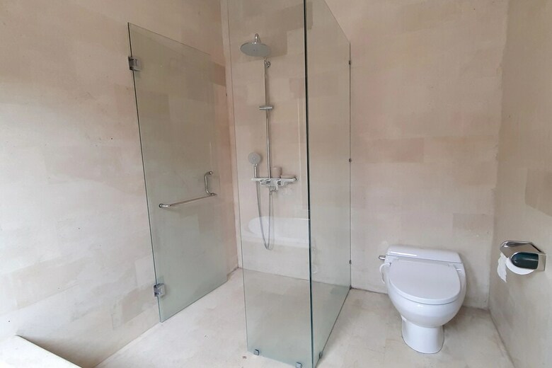 Hostal Oyo 915 Villa Sari