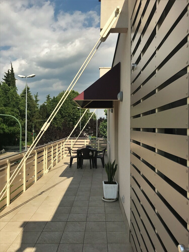 Hotel Gardaselle Holiday Rooms