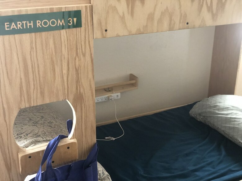 Hostal Whole Family - Wholeville