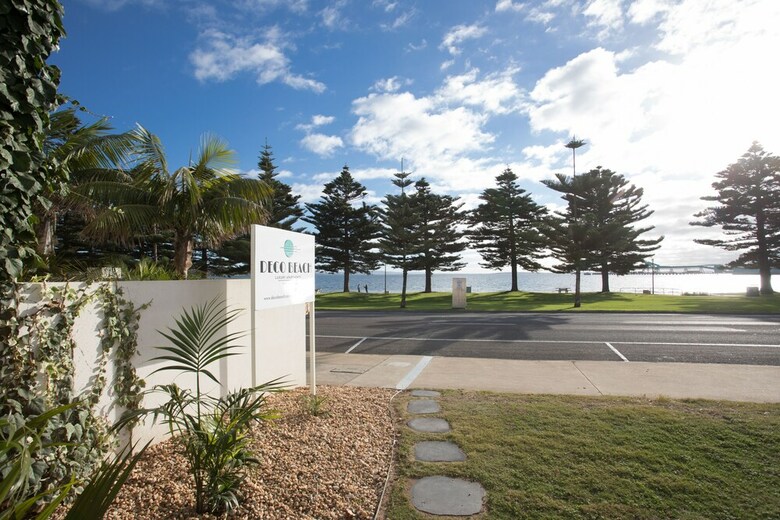 Deco Beach Luxury Apartments