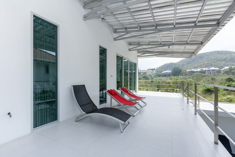 4 Bedroom Modern Pool Villa