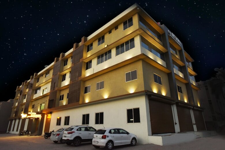 Hotel Luxura