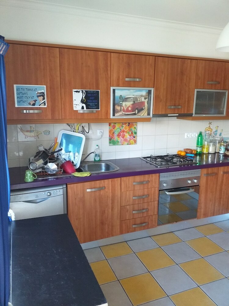 Hostal Captain's Log House