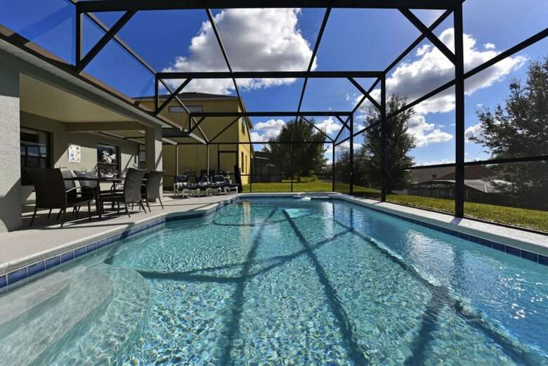 Legacy Park - 409 Coventry By Fairytale Vr