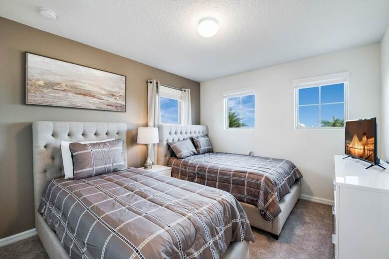 Windsor At Westside - 1776 Lima By Fairytale Vr