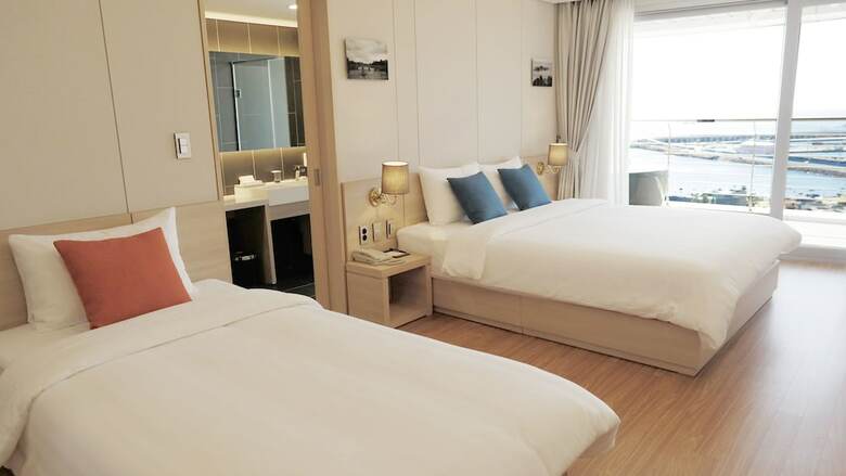 Hotel Artstay Seogwipo Harbor
