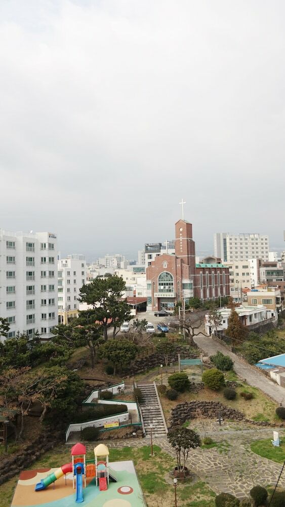 Hotel Artstay Seogwipo Harbor