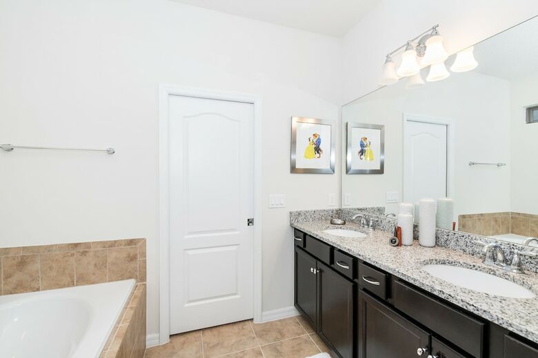 Windsor At Westside - 1836 Gobi By Fairytale Vr