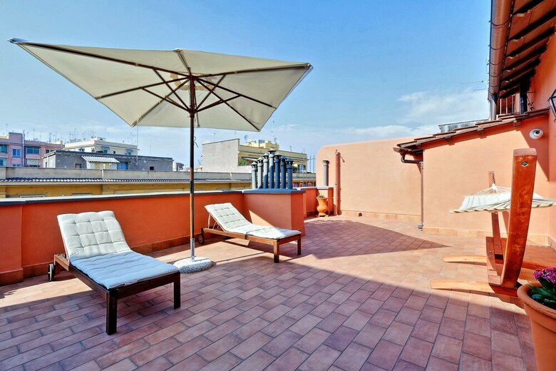 Vatican Luxapart Terrace - My Extra Home
