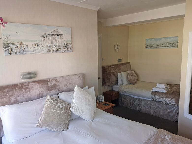 Rufford Hotel