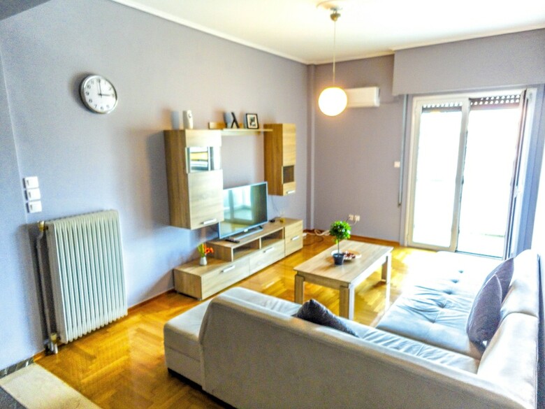 Grateful Apartment Near Syntagma Square