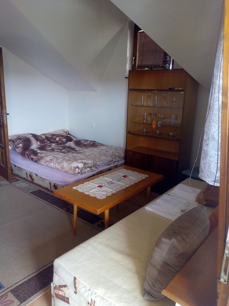 Monika Apartman