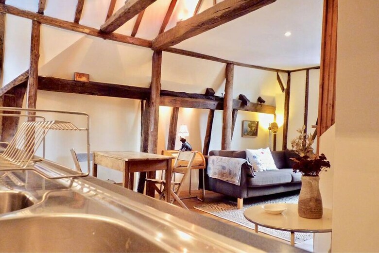 Bed & Breakfast Four Doors