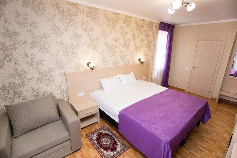 Hotel Alfa Plyus