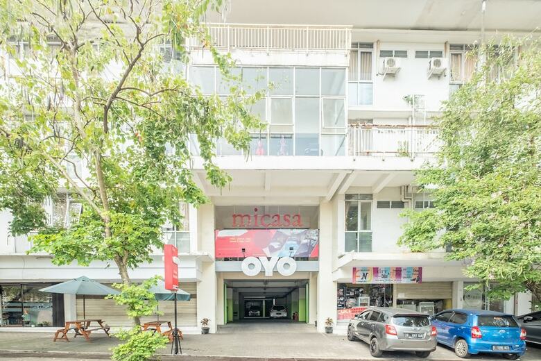 Hostal Oyo 818 Micasa Residence