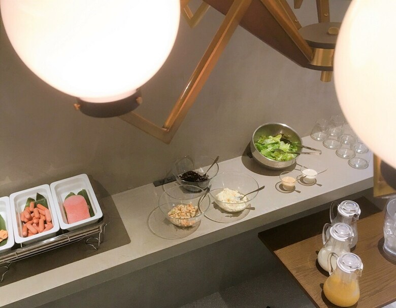 Cen Diversity Hotel & Cafe