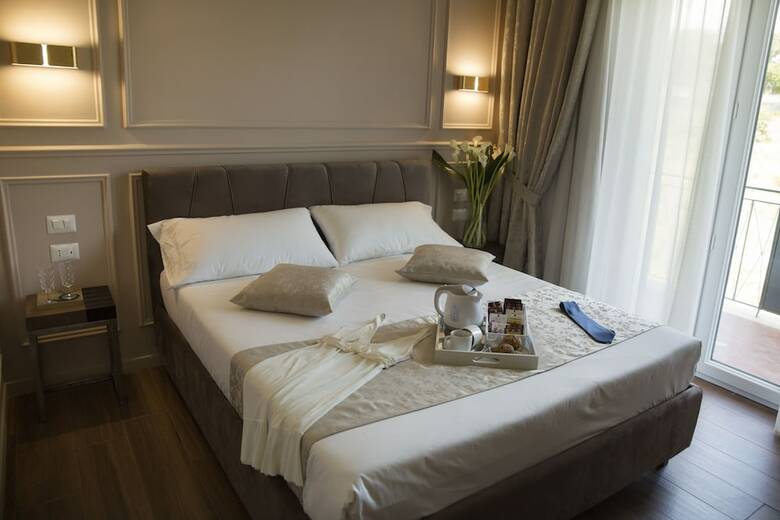 Bed & Breakfast Unicum Roma Suites