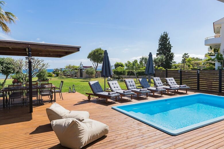 Villa Nastazia Luxury Beach House