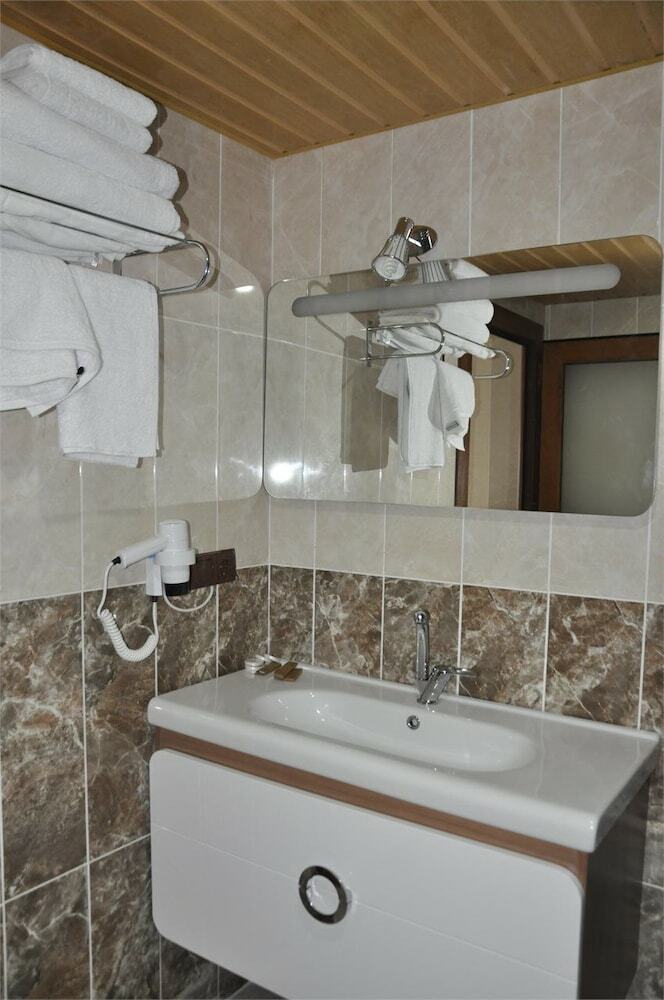 Saon Hotel