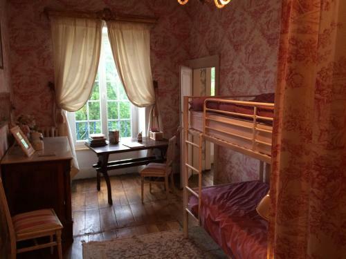 Bed & Breakfast Ch�teau De La Chabroulie