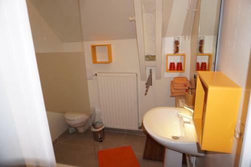 Hostal La Cotini�re