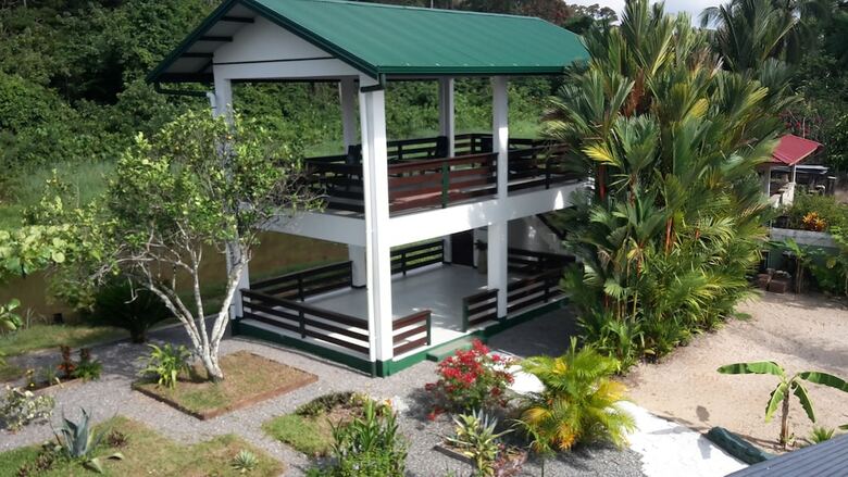 Hotel Guesthouse La Ressource
