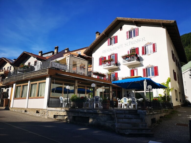 Hotel Schuster