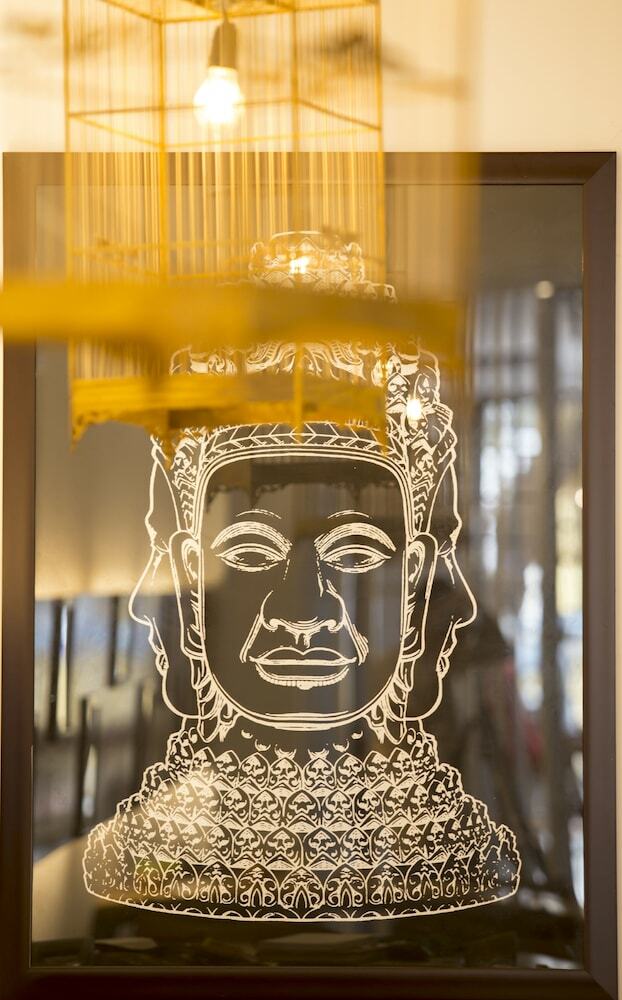 Hotel Purple Hue Bnb Central Hub