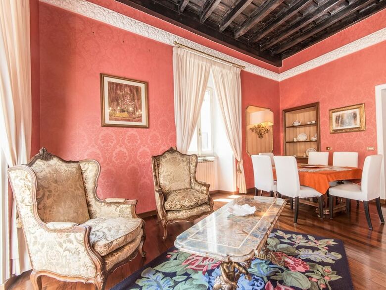 Rsh Spanish Steps Luxury Apartment