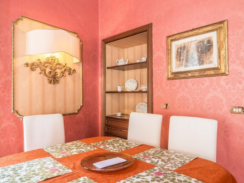 Rsh Spanish Steps Luxury Apartment