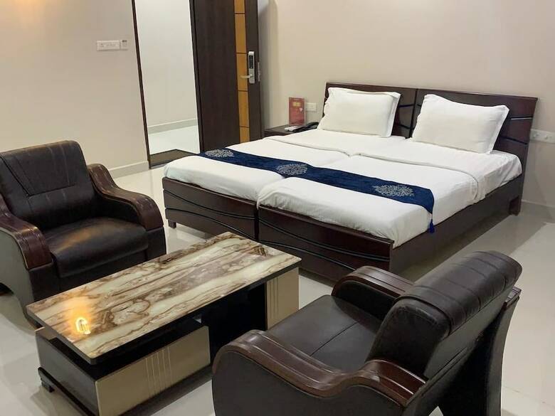 Hotel J  N R Grand