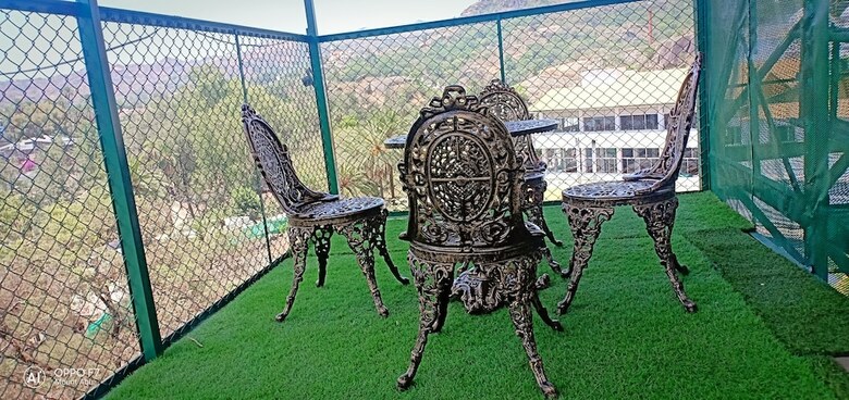 Hotel Royal Heritage Lake View Resort