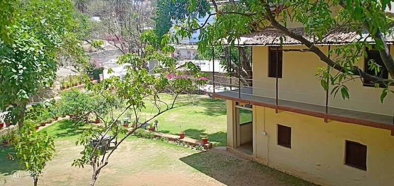 Hotel Royal Heritage Lake View Resort