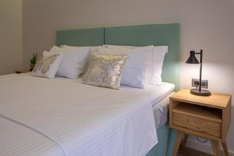 Glow Boutique Hotel & Suites