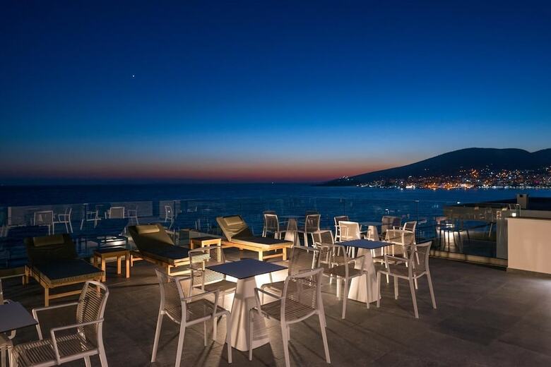Glow Boutique Hotel & Suites